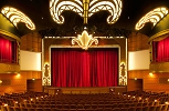 Disney Dream. Театр Walt Disney Theatre