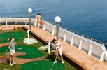 MSC Musica. Парк для игры в мини-гольф и шаффлборд Minigolf & Shuffleboard